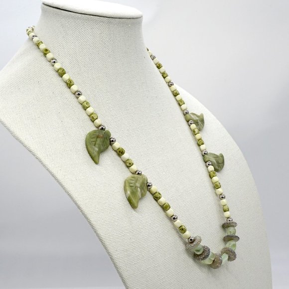Jade color natural stone necklace with leaves stone accents. - Picture 2 of 5